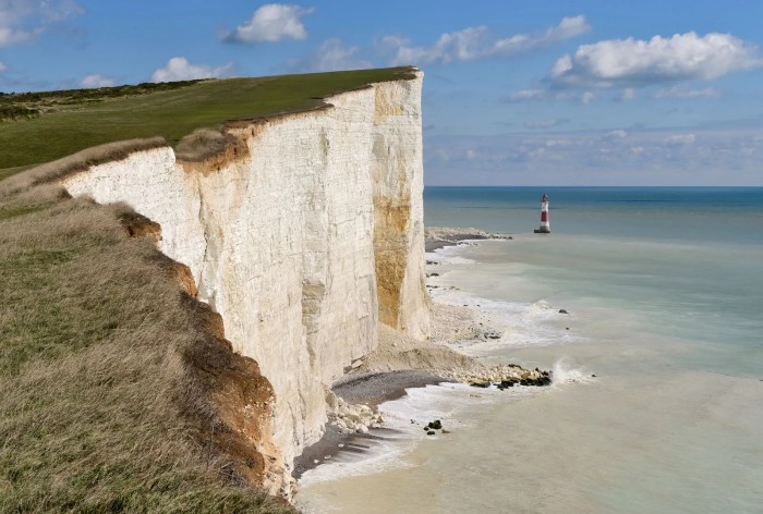 Beachy head chalk cliffs england battle sussex east made britannica cretaceous period dover kids